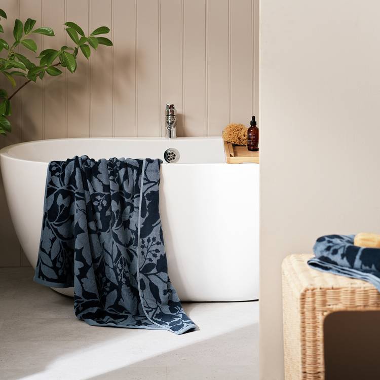 Habitat Foliage Bath Towel - Navy
