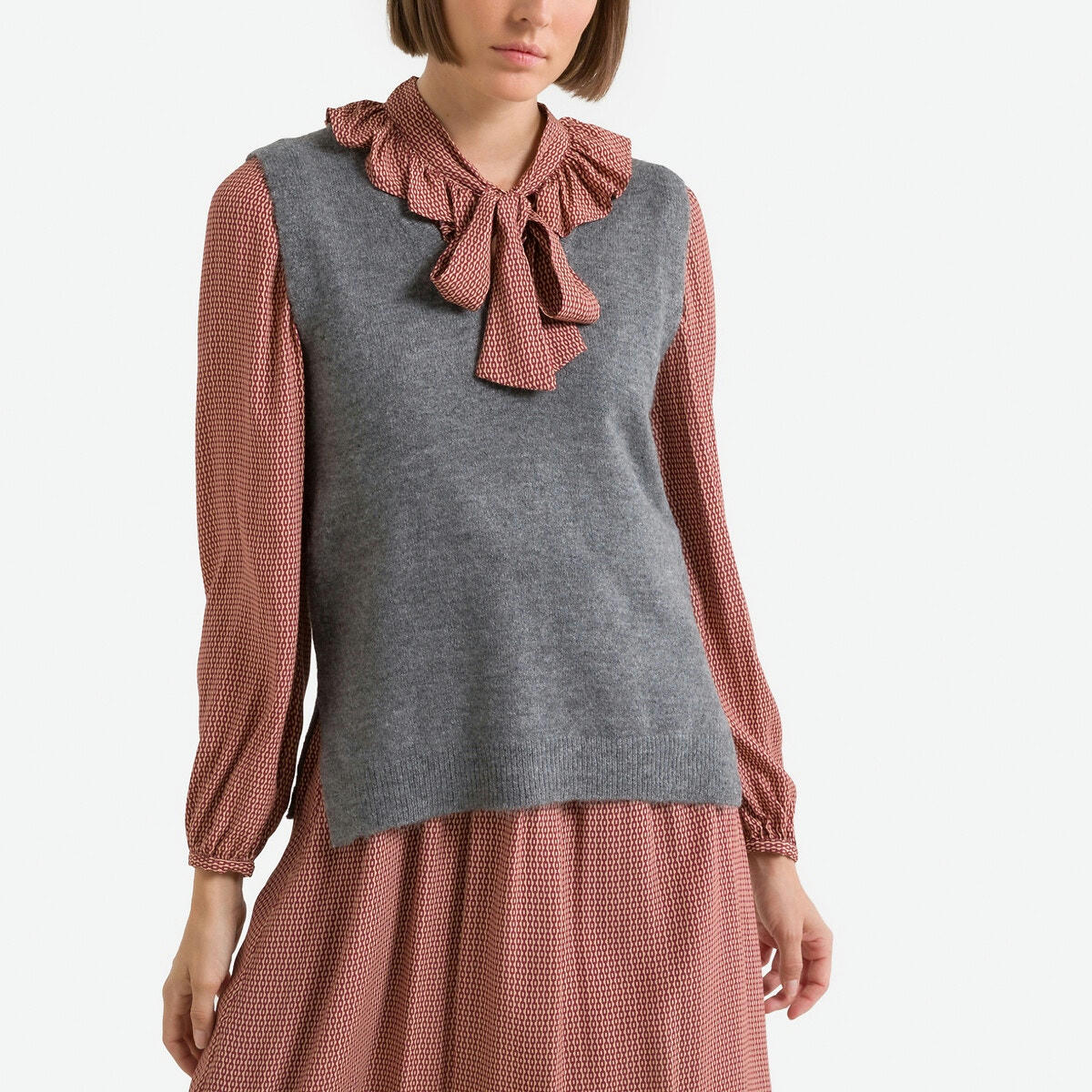 Pull sans manches, col V