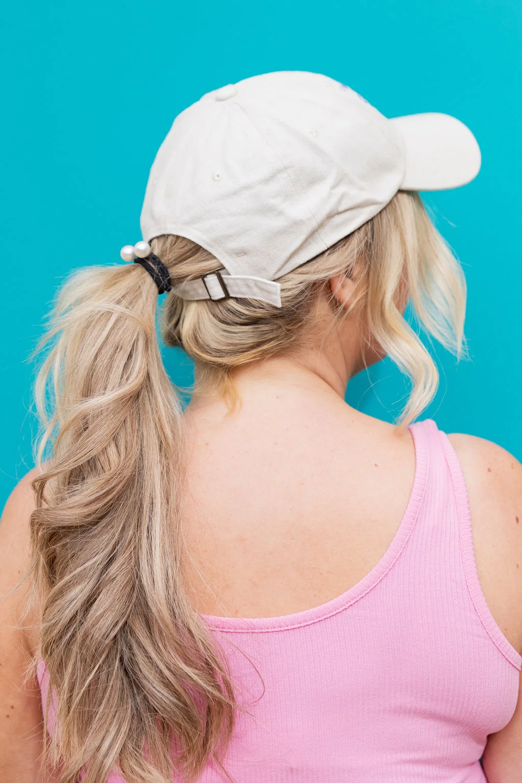 Essentials Slogan Cap in Show Up Cream