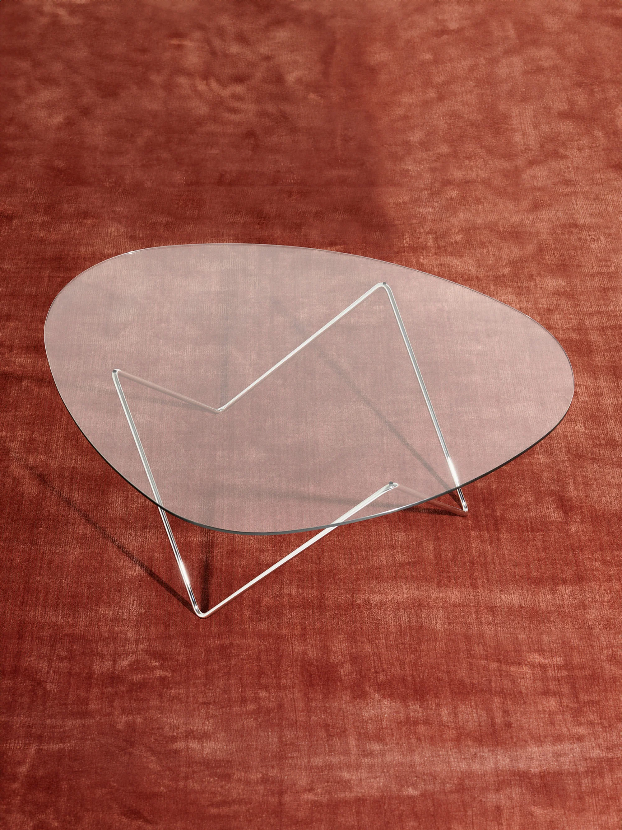 Ovaler Couchtisch Pedrera mit Glasplatte