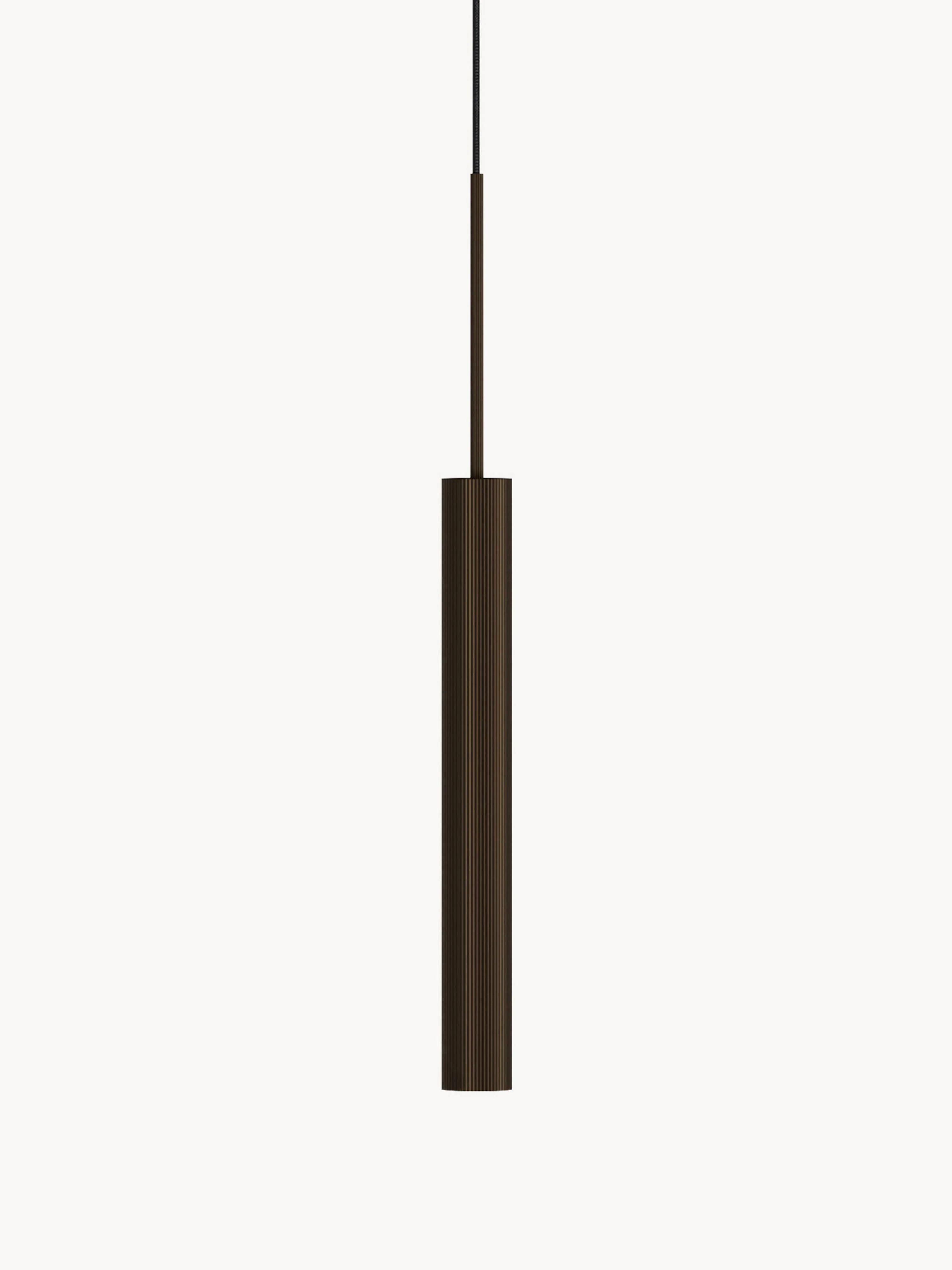 Kleine Pendelleuchte Tubulaire mit geriffelter Oberfläche, H 48 cm