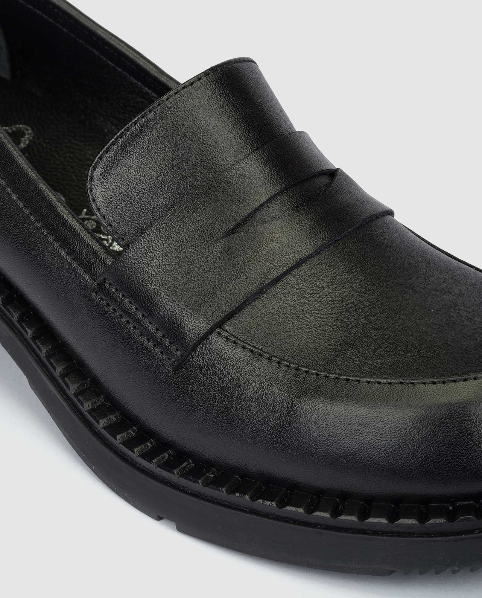 Zapato de tacón Yumara 001 negro