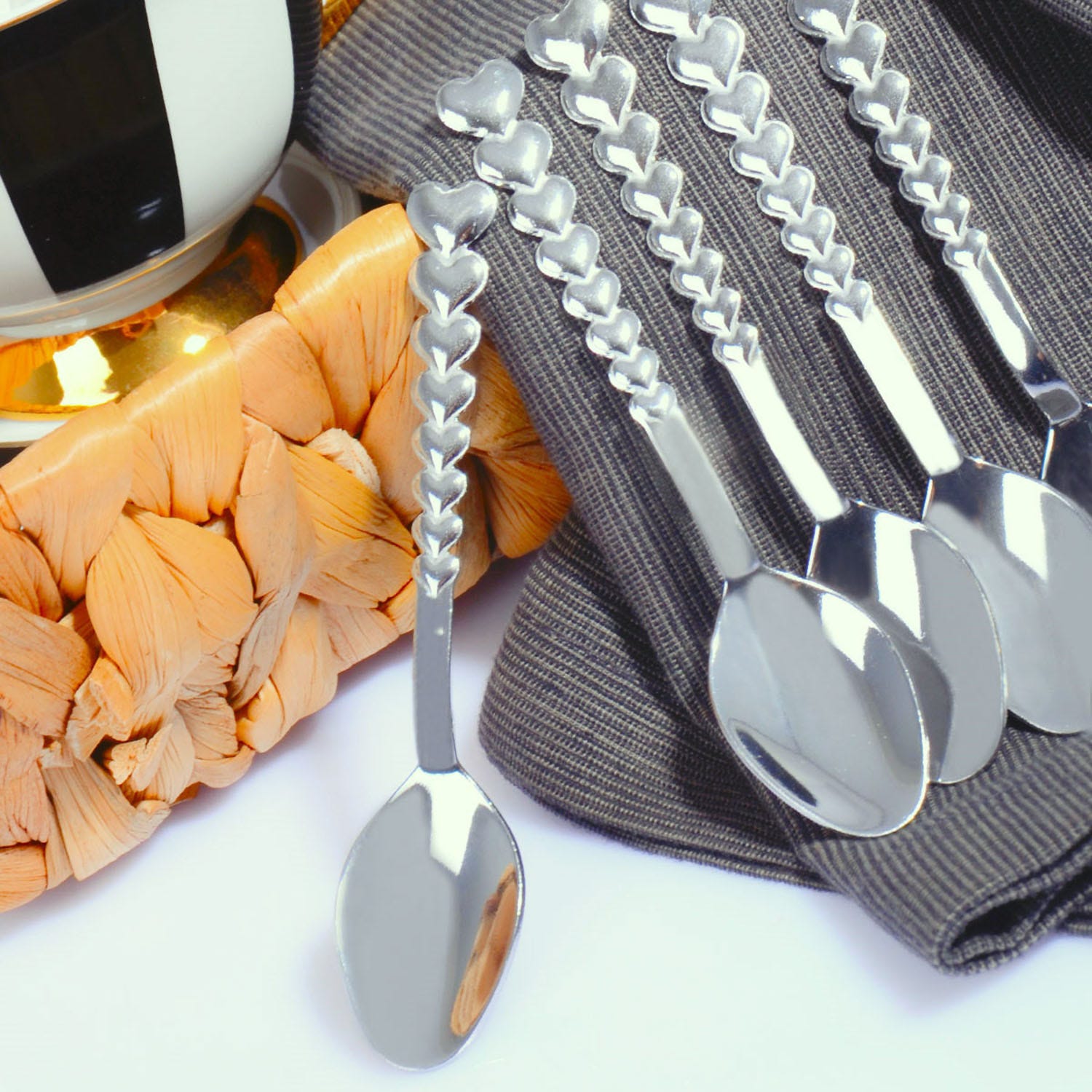 Set 12 cucchiai acciaio inox manico cuori