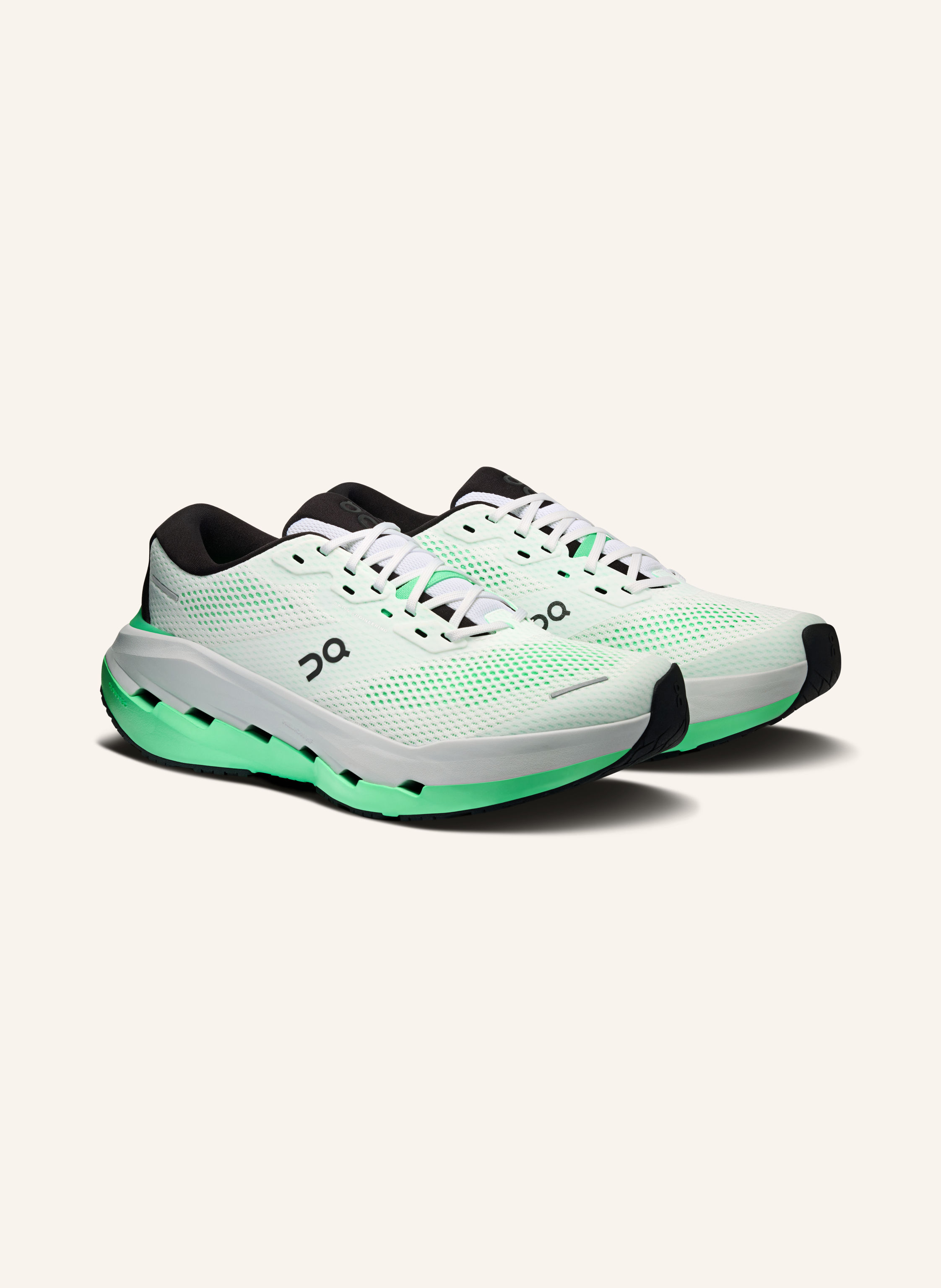 On Laufschuhe CLOUDRUNNER 3 MAX