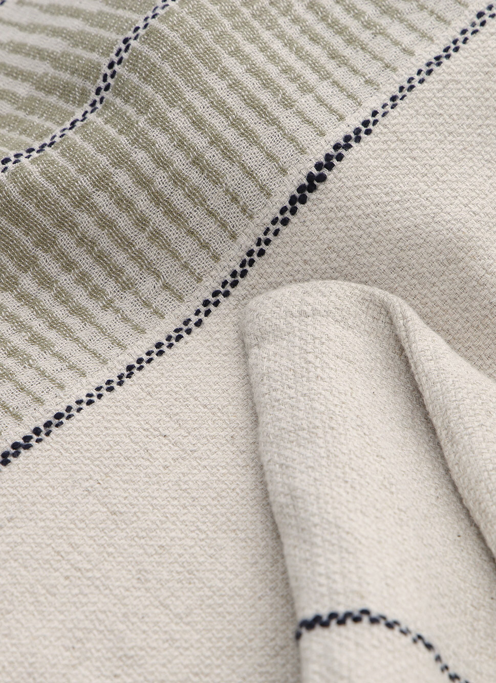 COUSSIN AVEC RAYURE TISSÉE KAKI