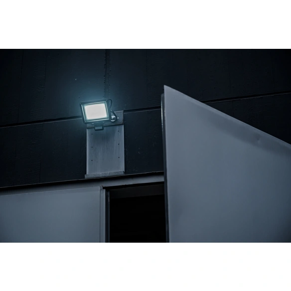 LED Strahler JARO 7060 P