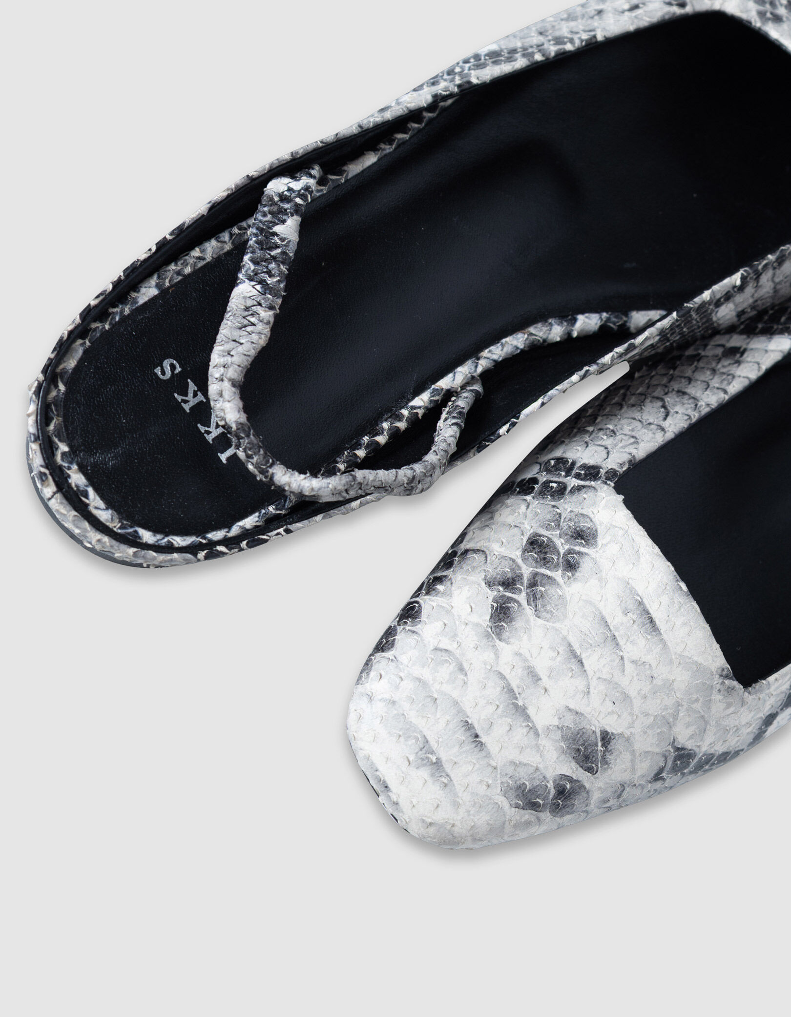 Ballerines slingbacks écrues cuir effet python Femme