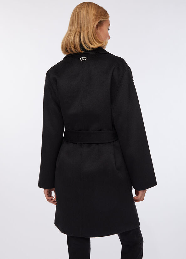 Cappotto in lana con ricami gioiello