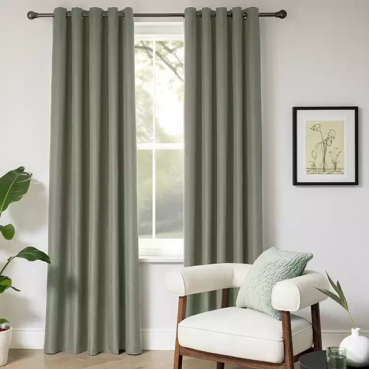 Habitat Blackout Eyelet Curtains - Green - 117x137cm