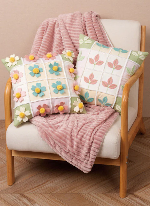 McCall's Pattern M8573 Pillow Home Decor