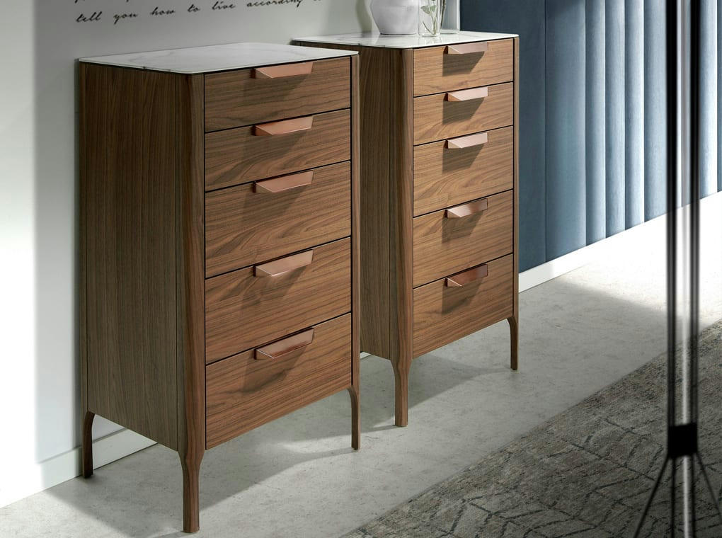 - Chiffonnier effet bois noyer