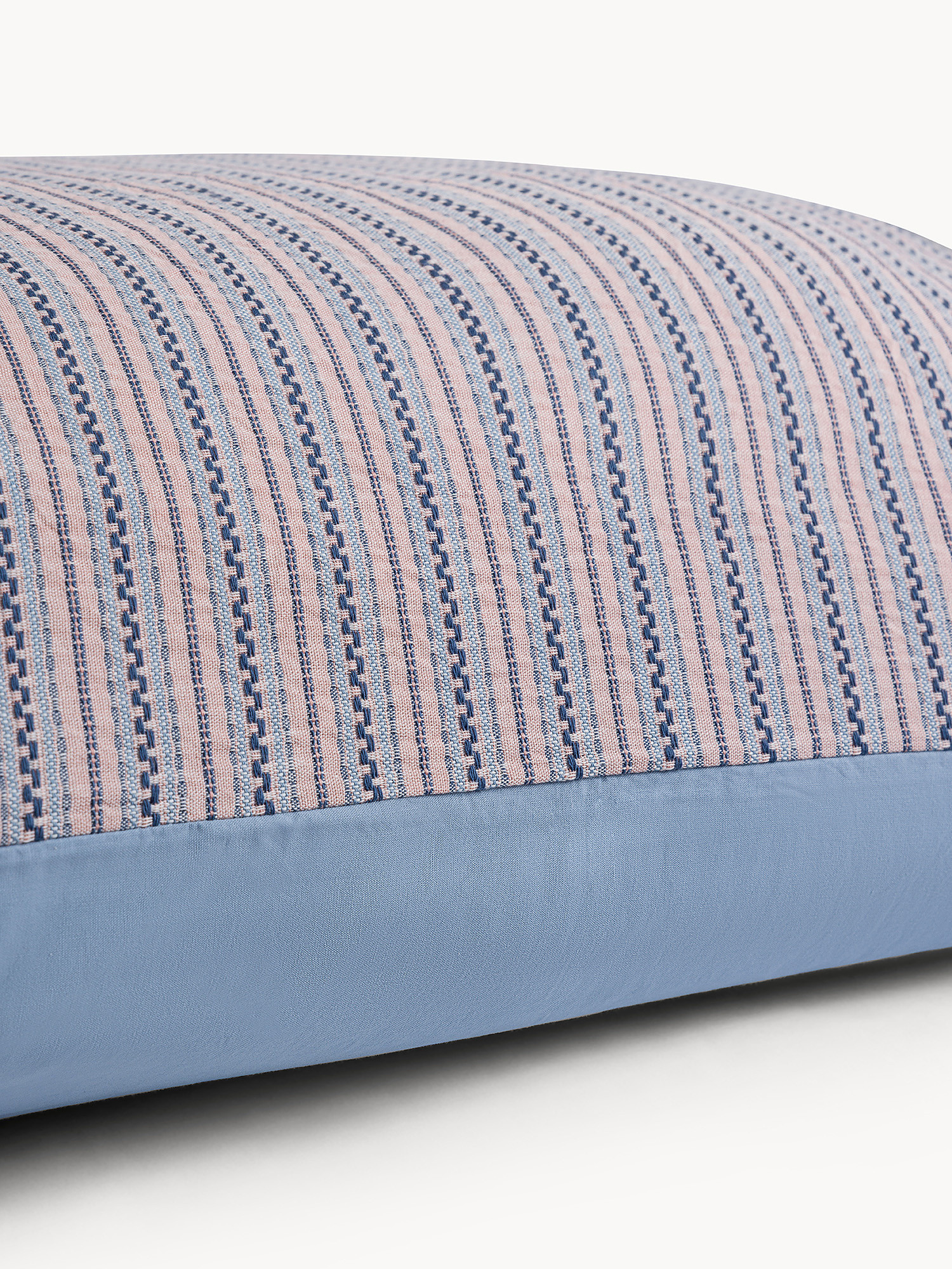 Federa in cotone lavato con lavorazione jacquard