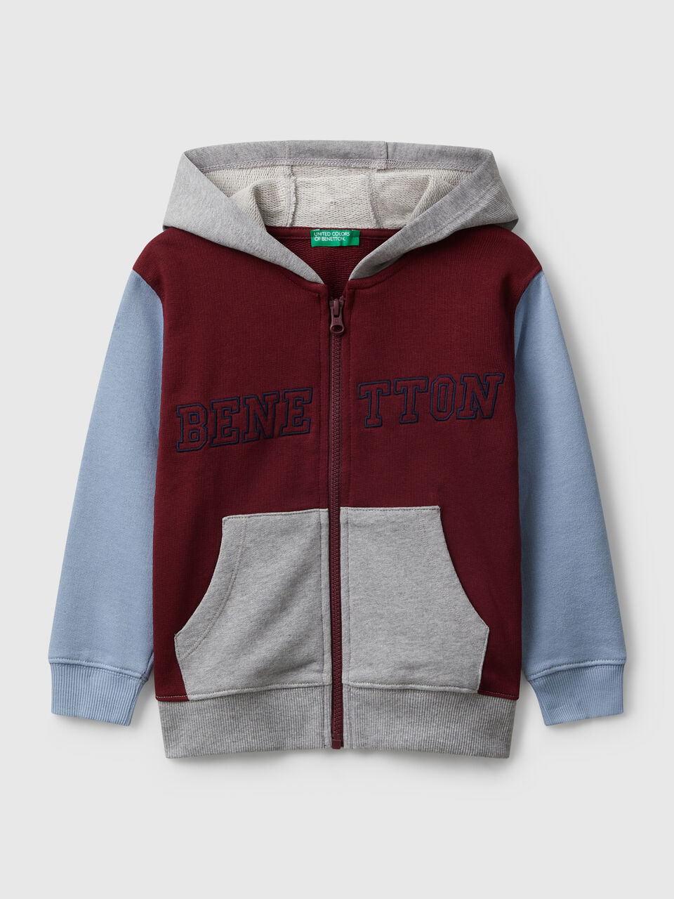 Hoodie with embroidery