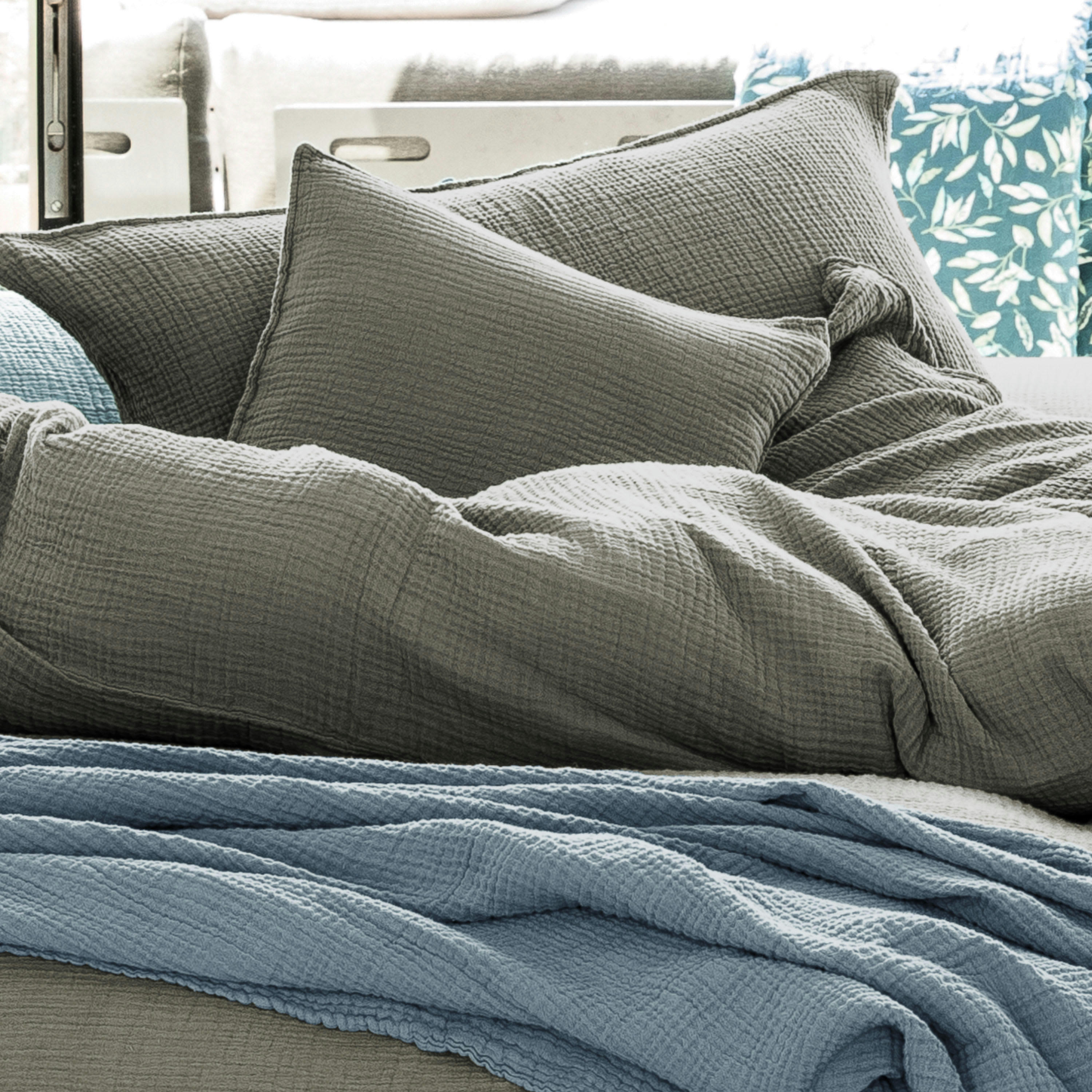 SIMPLEMENT GAUFRÉ - Taie d'oreiller en gaze de coton 65x65cm Kaki