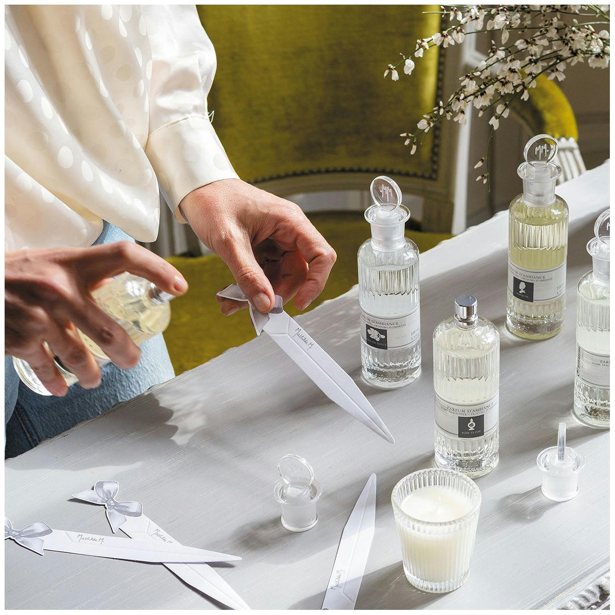 LES INTEMPORELS - Bougie parfumée 55 g - Secret de Santal