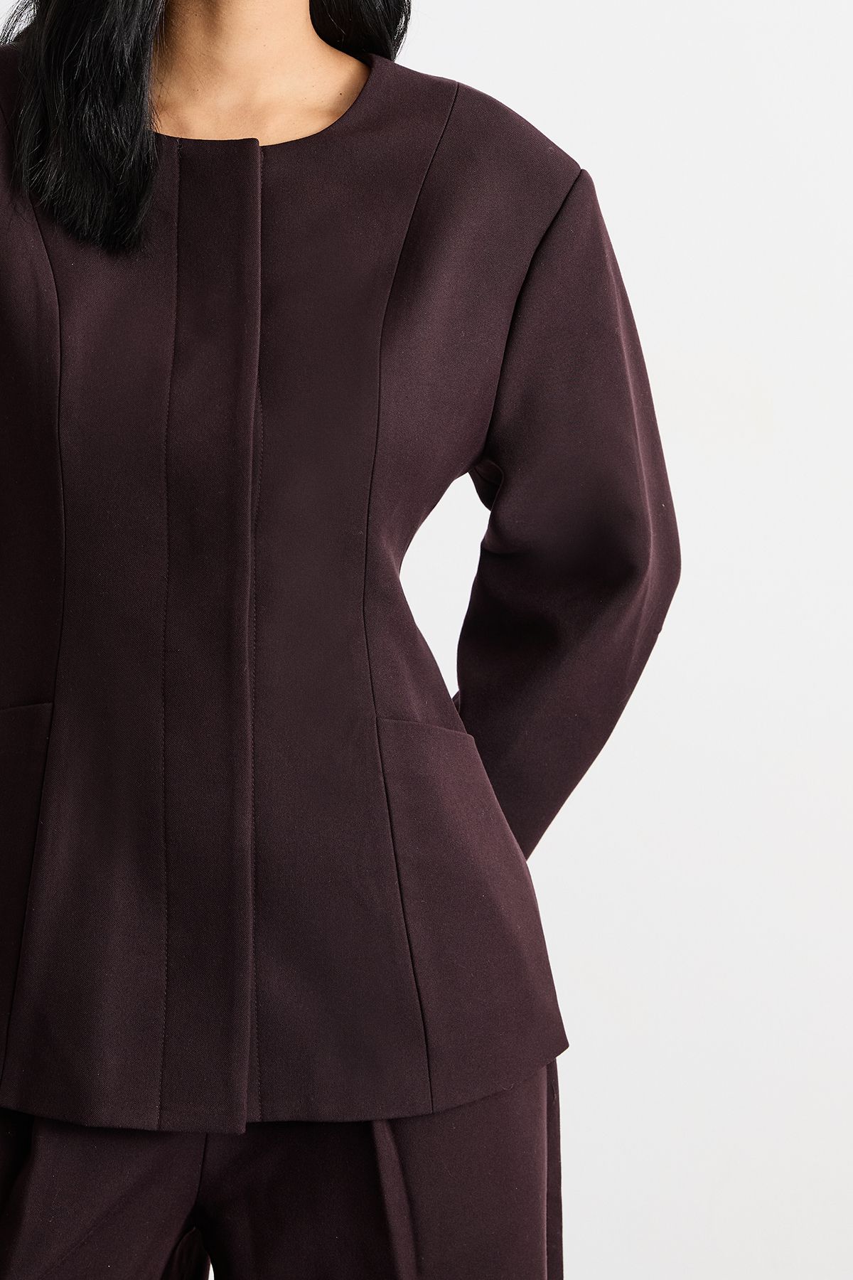 Warehouse Premium Tailored Extreme Shoulder Moulded Waist Blazer