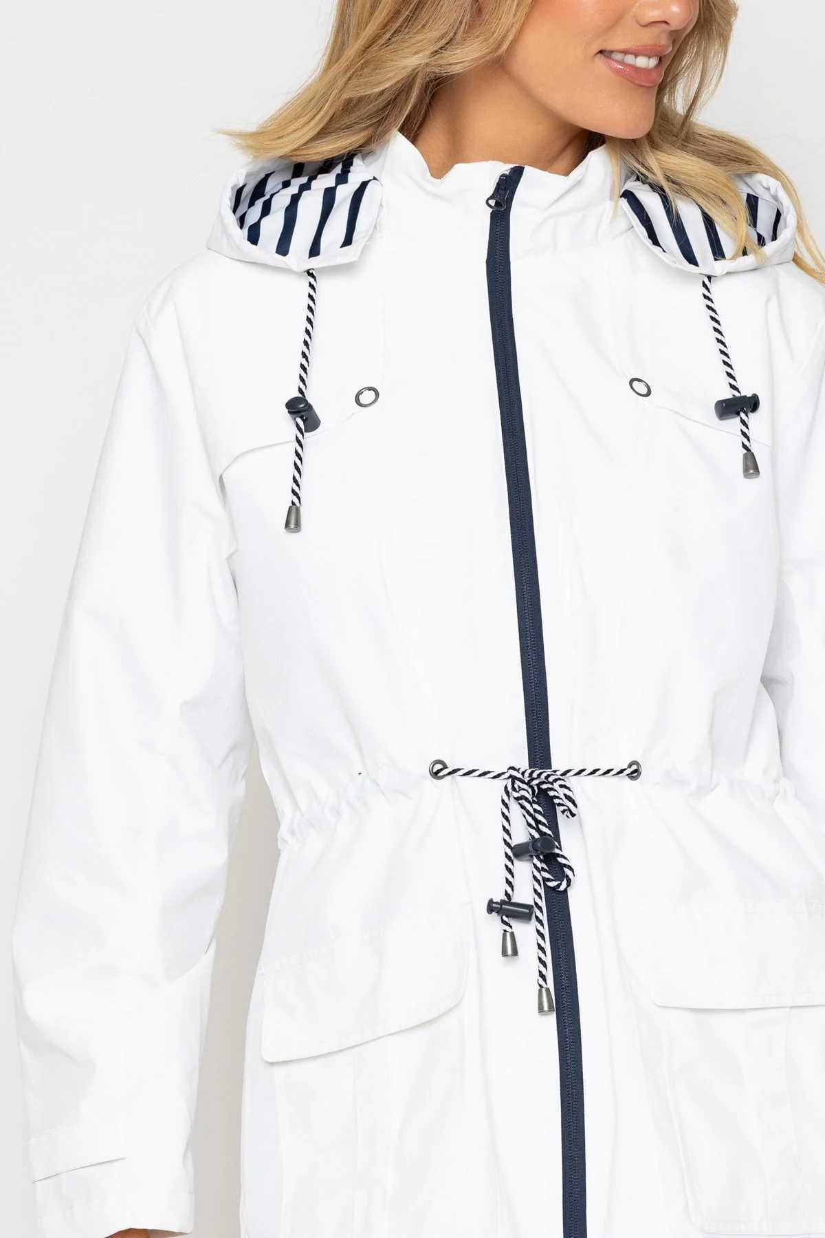 Water Repellent Drawstring Jacket With Jersey Stripe Lining