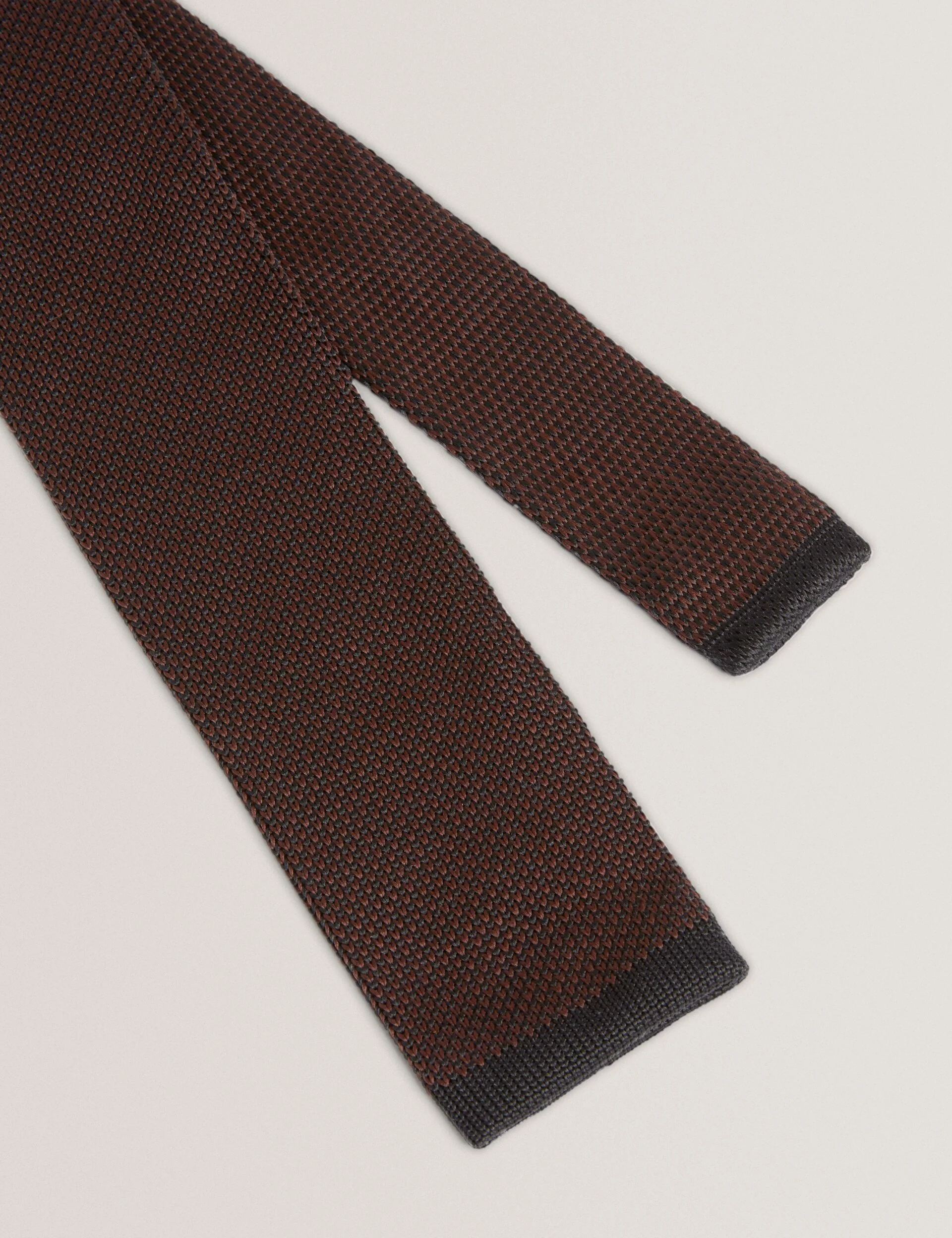 ONUR | BROWN