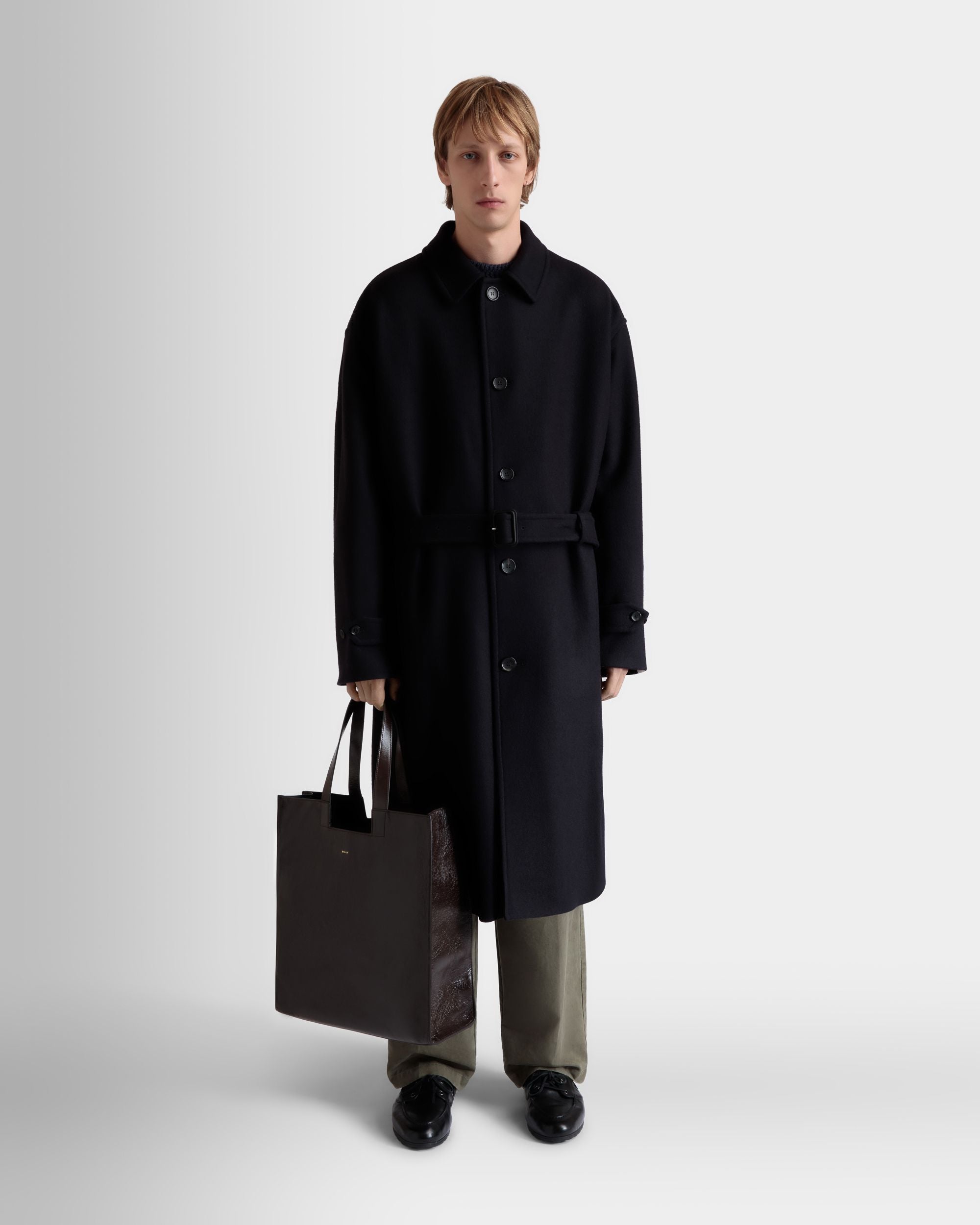 Easy Bally Tragetasche Aus Leder In Ebenholzschwarz