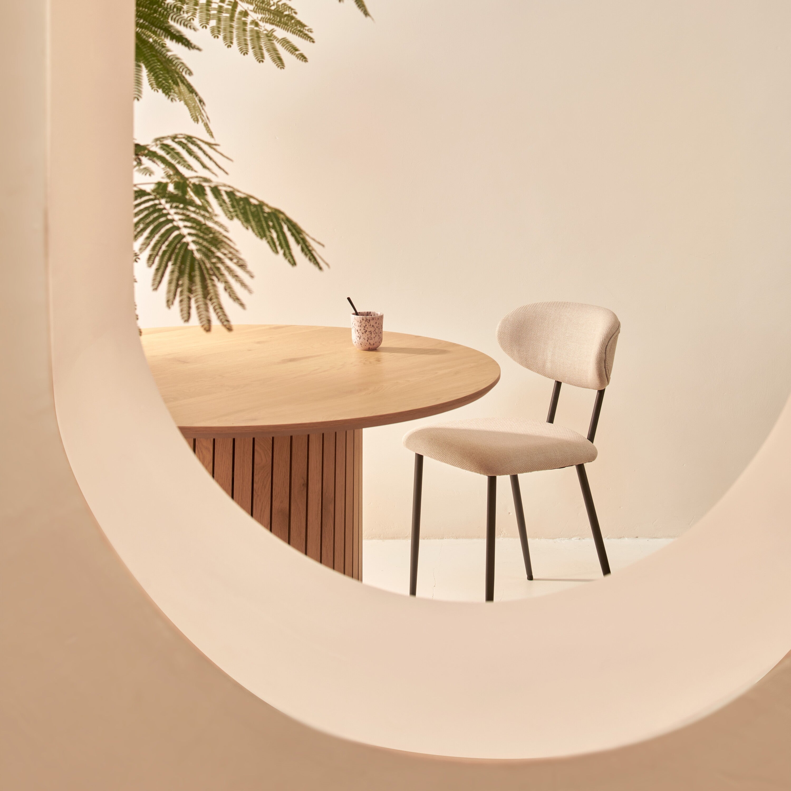 by fonQ basic Ebba Eetkamerstoel - Beige