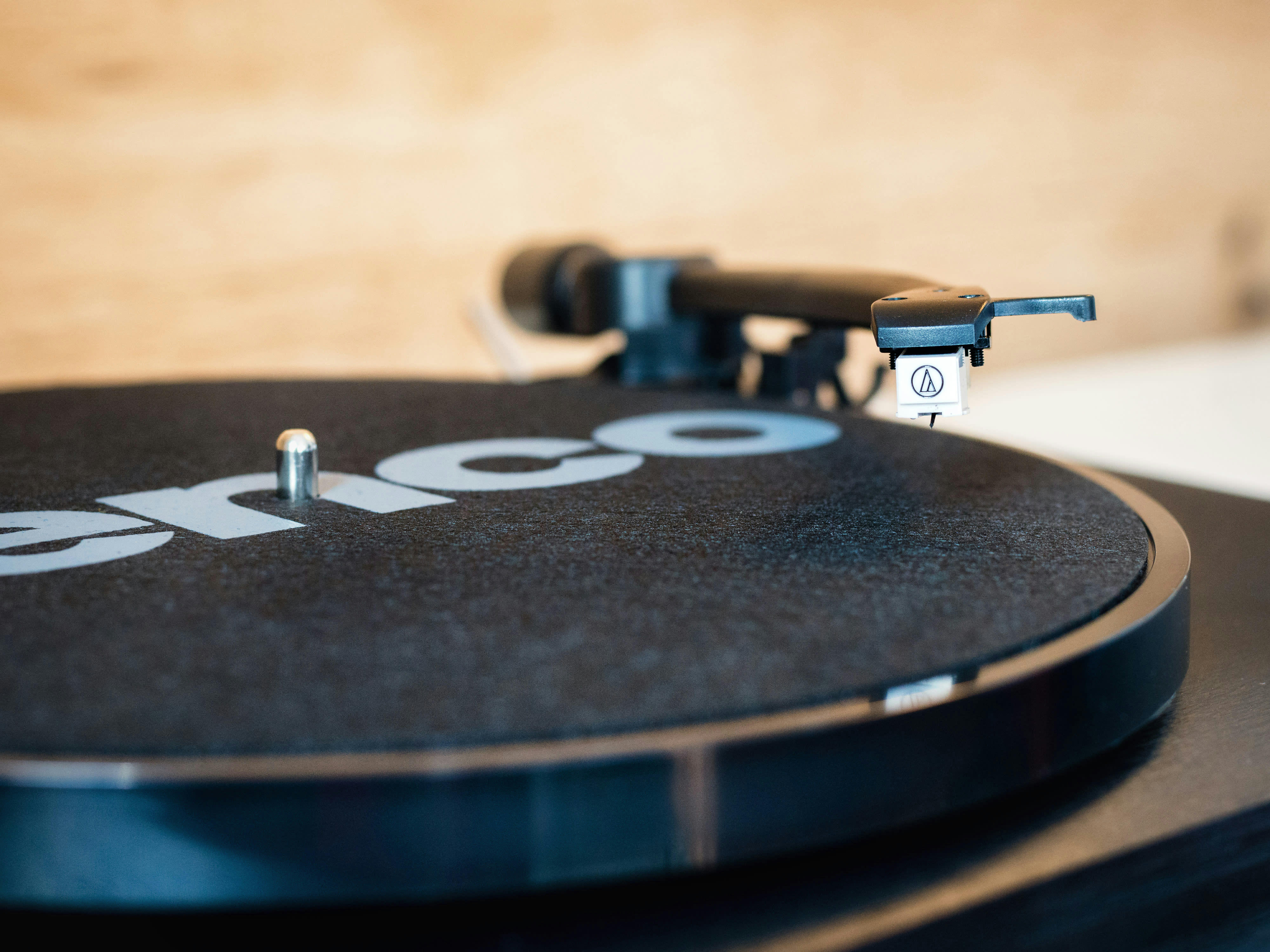 - Platine vinyle avec encodage usb/pc noir