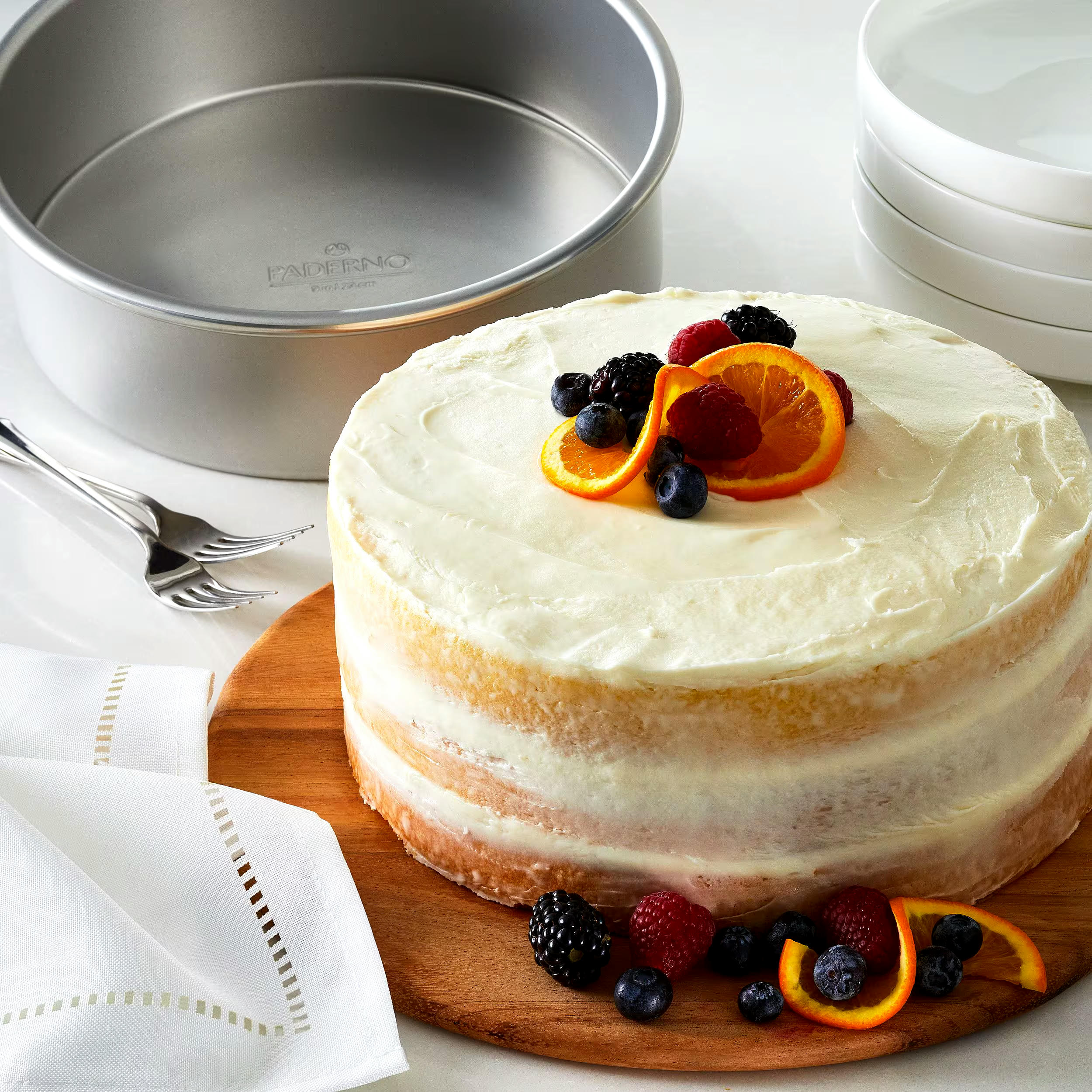PADERNO Professional Uncoated Aluminum Round Cake Pan, 9-in