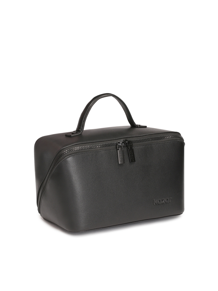 Medium sized vanity case in full grain leather