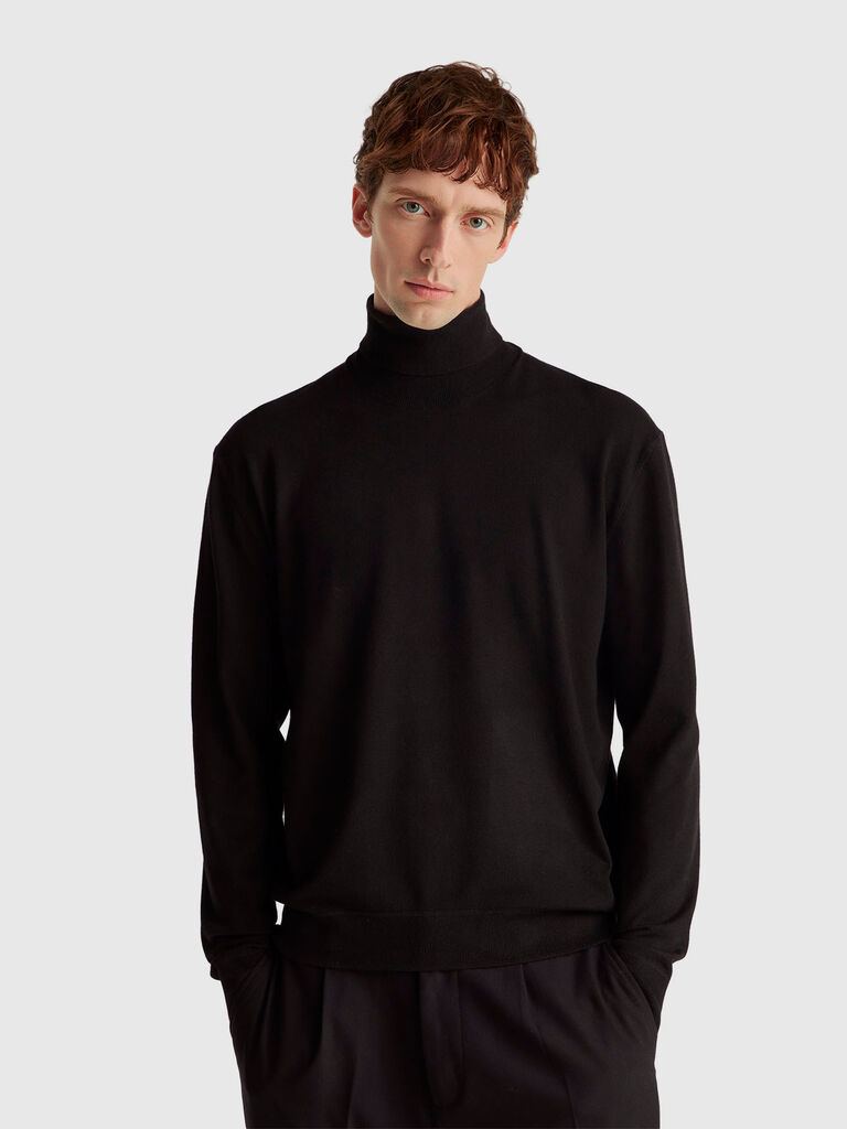 Turtleneck in viscose blend