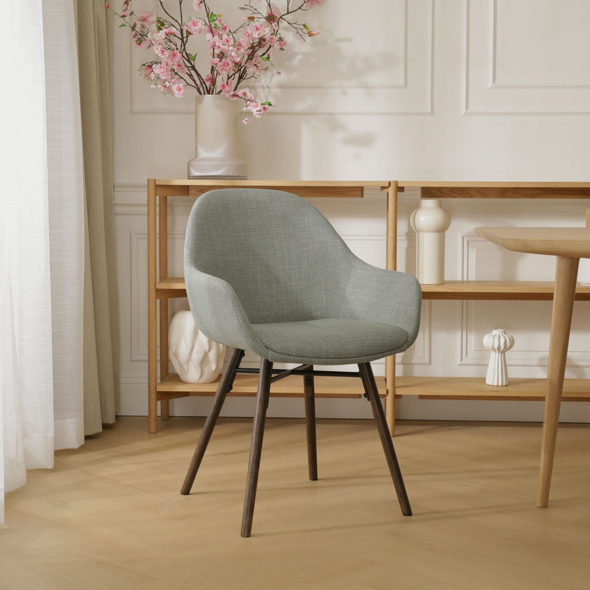 Nolon Nena-Mae Eetkamerstoel Saliegroen - Armleuning - Walnoot