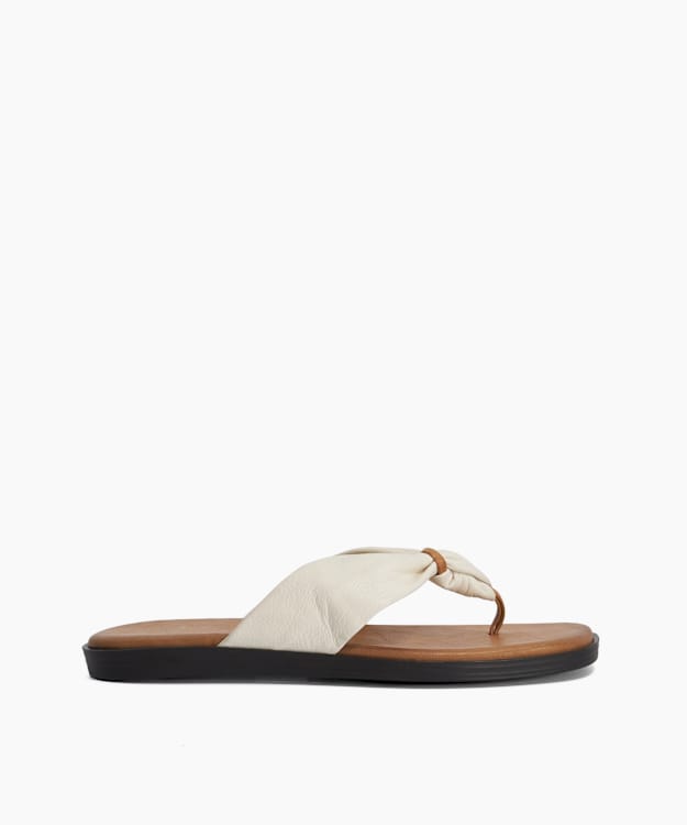 Looks Ecru - Leather Toe Post Sandals