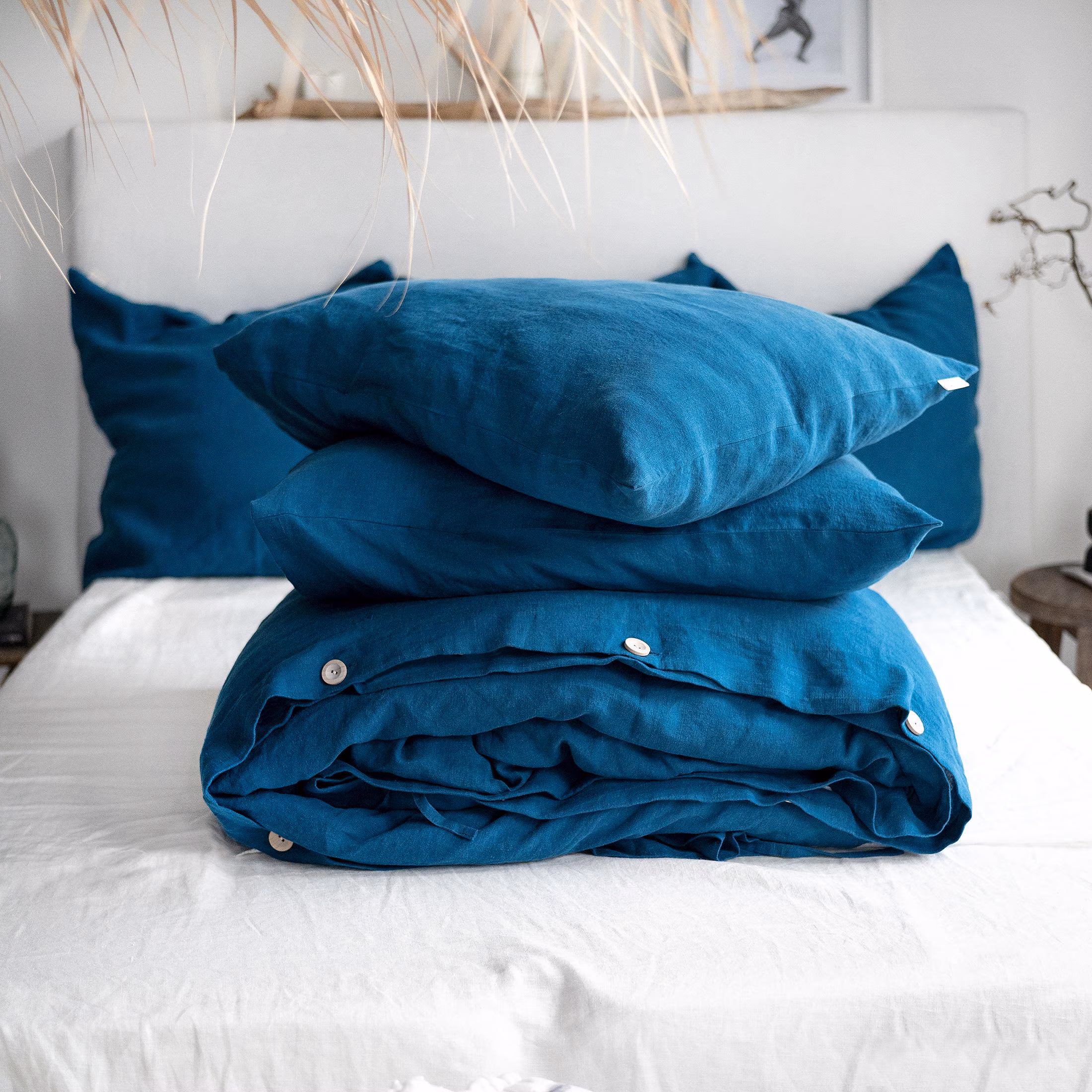 Linen Bedding Set in Lake Blue. 3 Piece Set in King, Queen, Twin, Full, Double sizes. Blue Linen bedding set: 2 Pillowcases & Duvet Cover