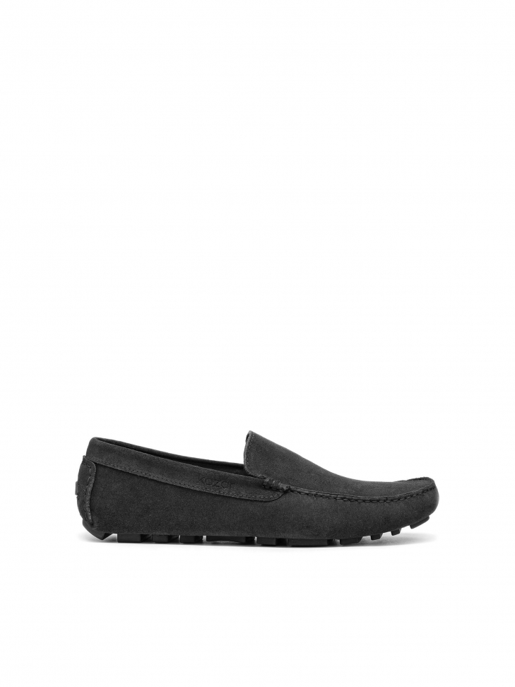 Men's black moccasins
