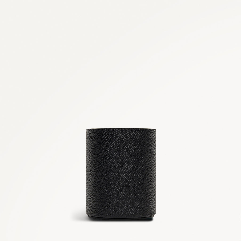 Halcomb Place - Pen Holder