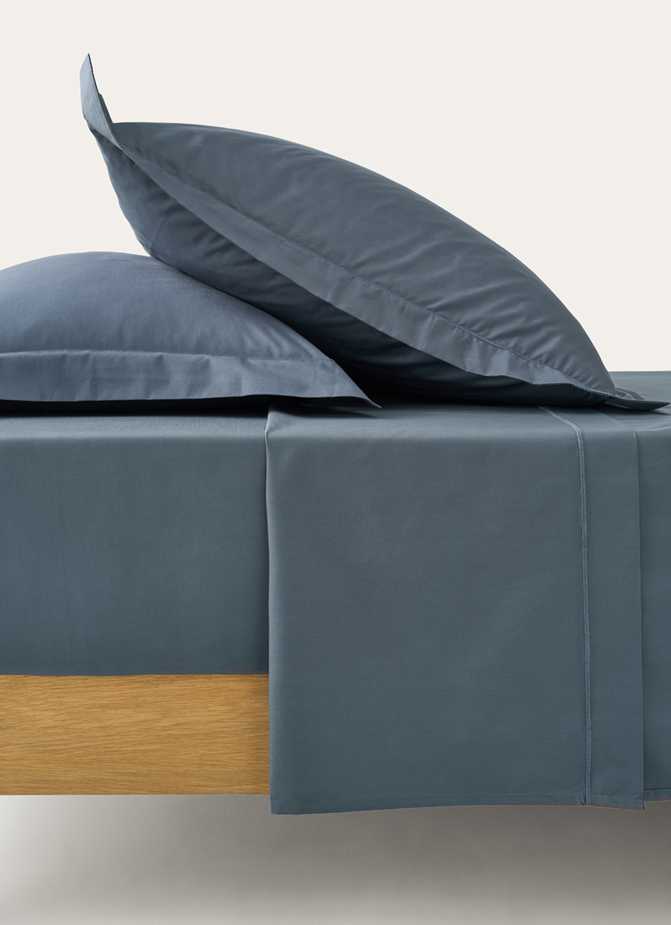 DRAP PLAT UNI EN PERCALE DE COTON BLEU MINÉRAL