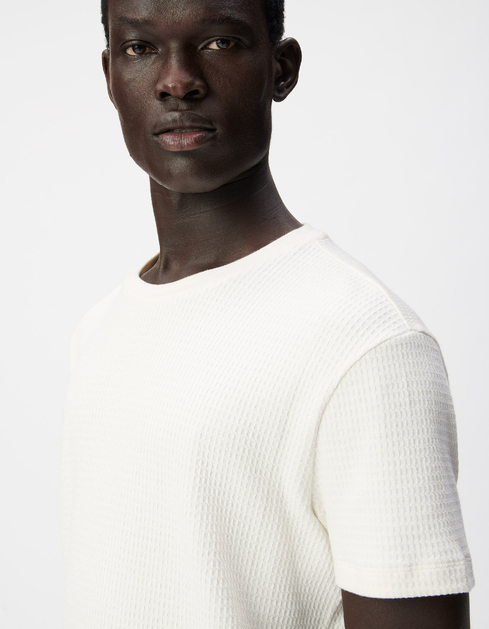 T-shirt col rond écru coton bio avec relief Homme