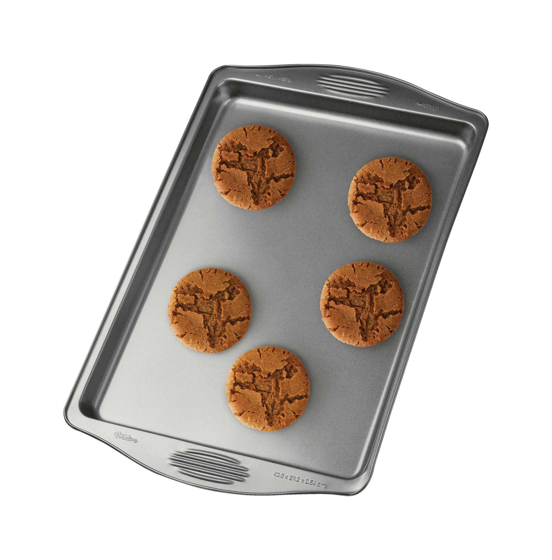 Wilton Gourmet Choice Non-Stick Large Baking Sheet, 17.25 x 11.5 x 1-in