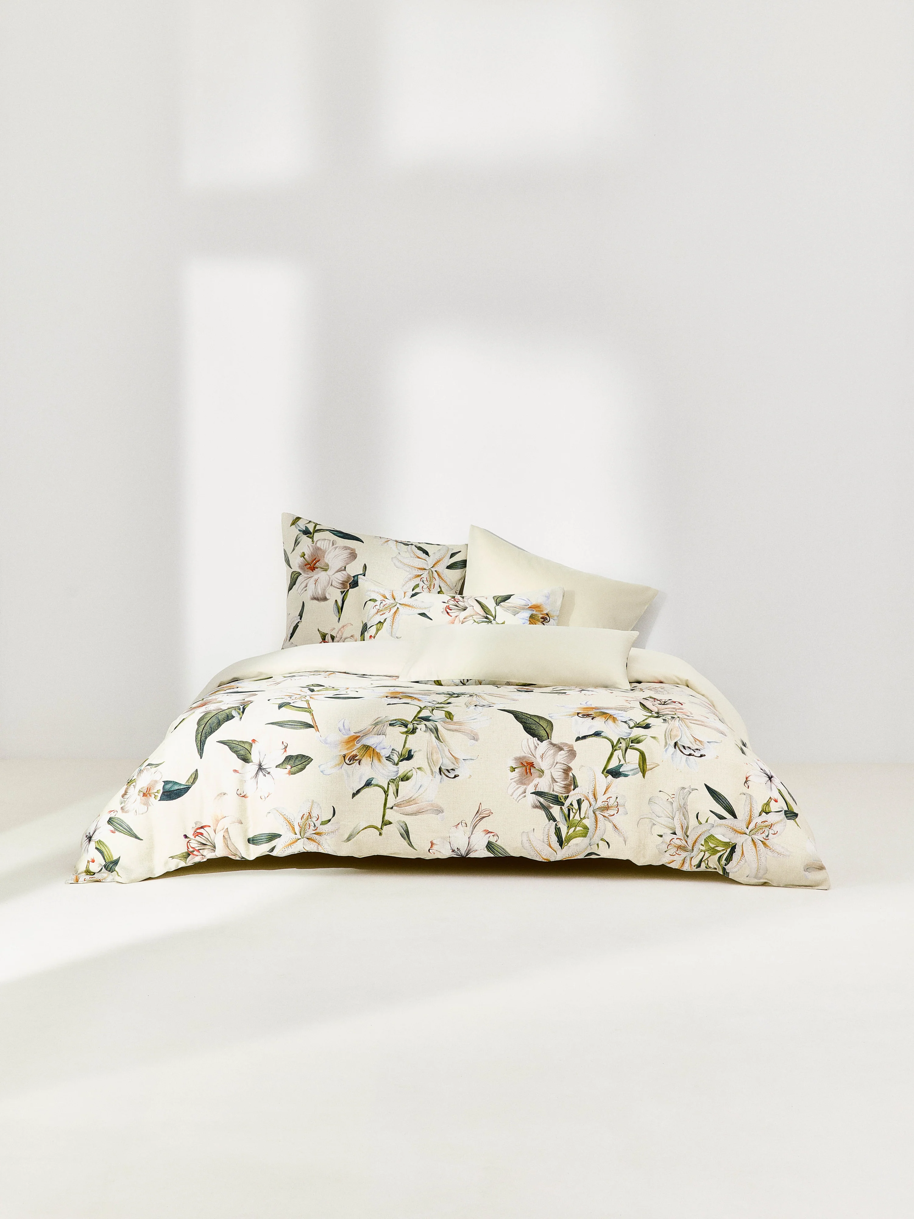 Baumwollsatin-Bettdeckenbezug Flori mit Blumen-Print