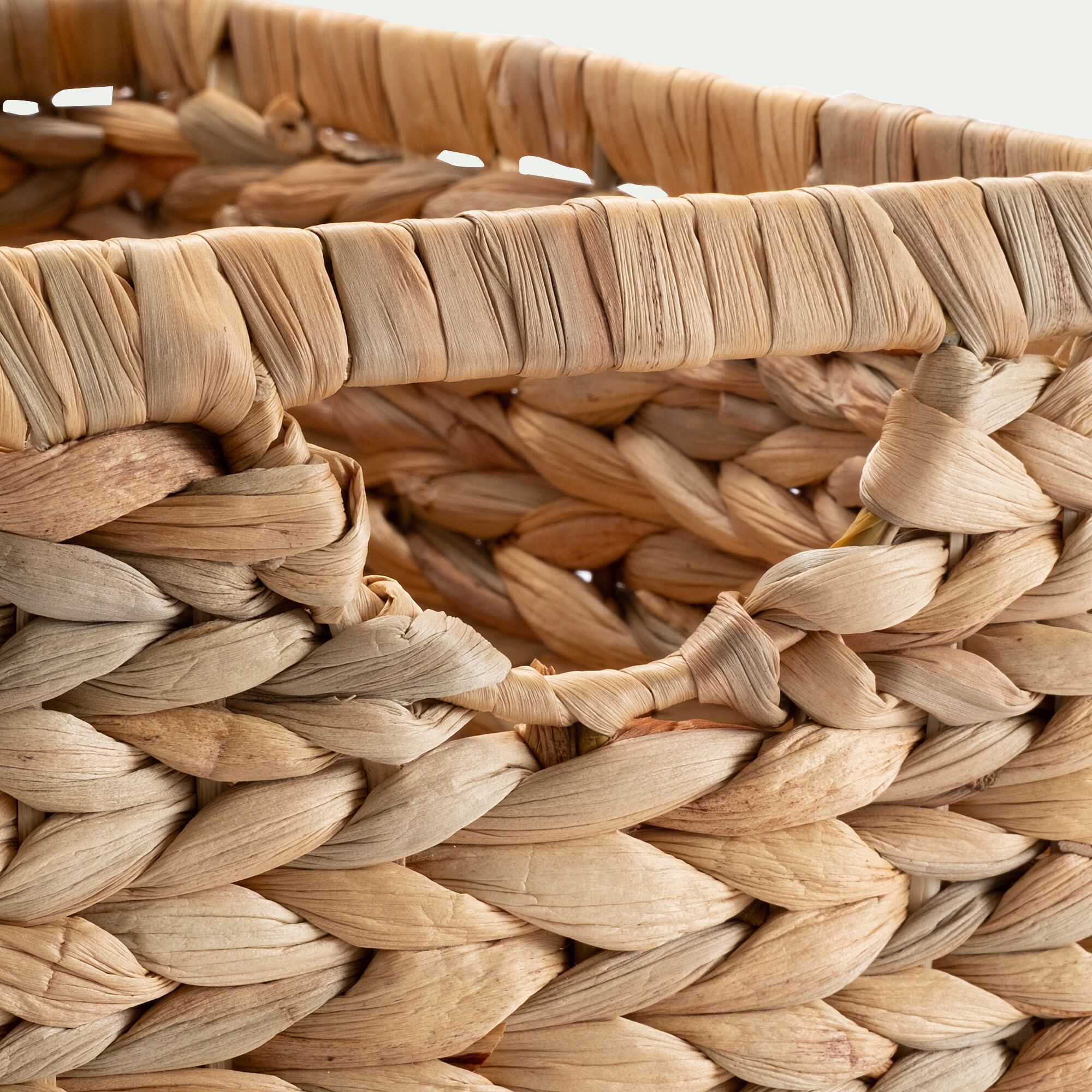 ANTONIN - Panier ourson en jacinthe d'eau 20x30cm - naturel