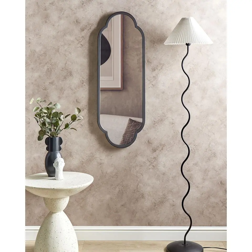 TROUY - Wandspiegel - Zwart- 32 x 102 cm - Metaal