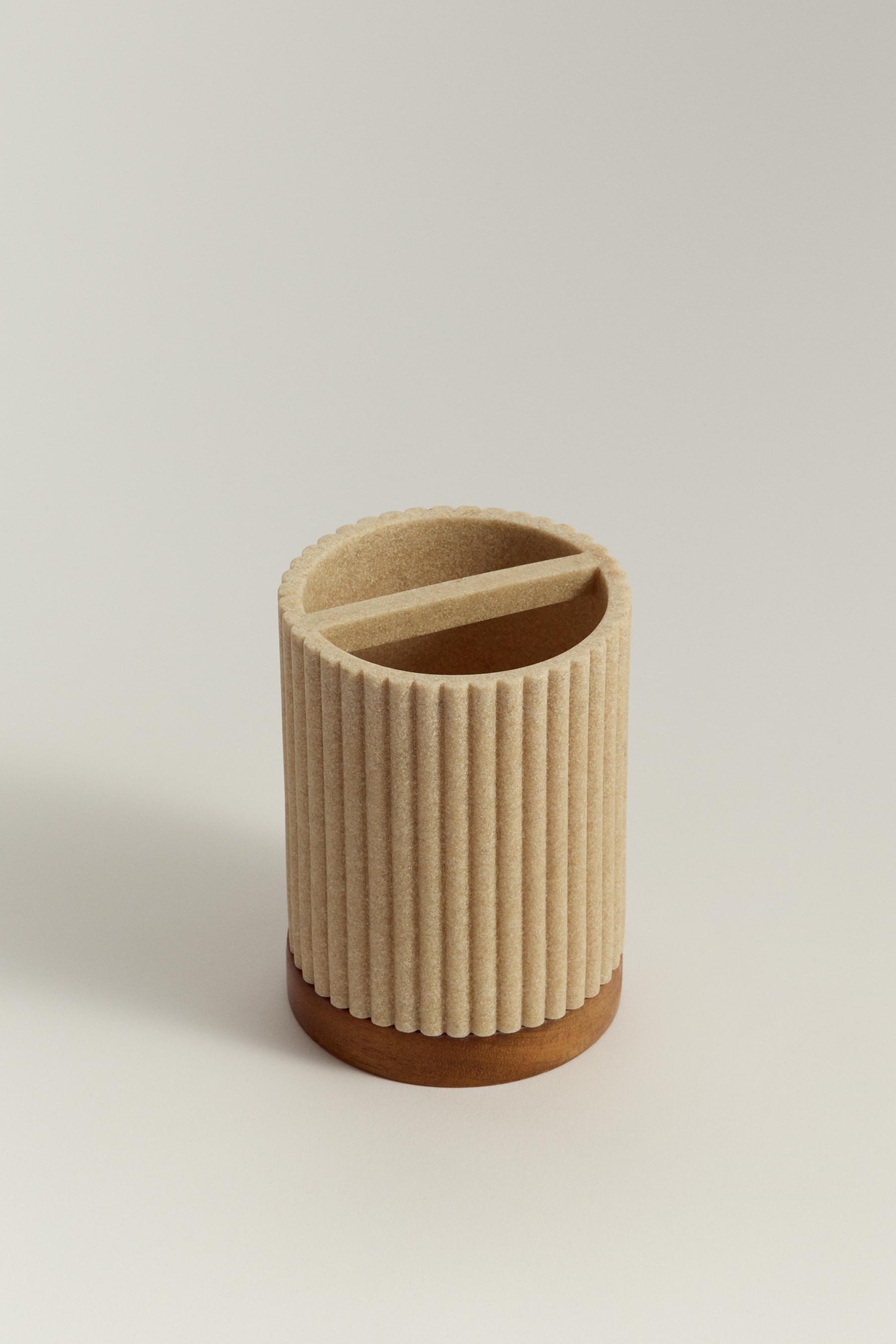 Vaso cepillo combinado