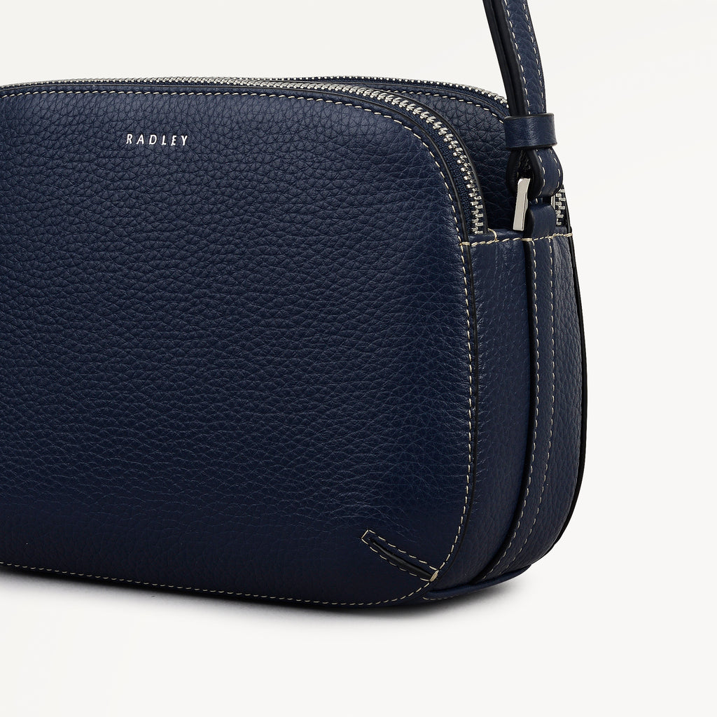 Dukes Place - Medium Ziptop Cross Body