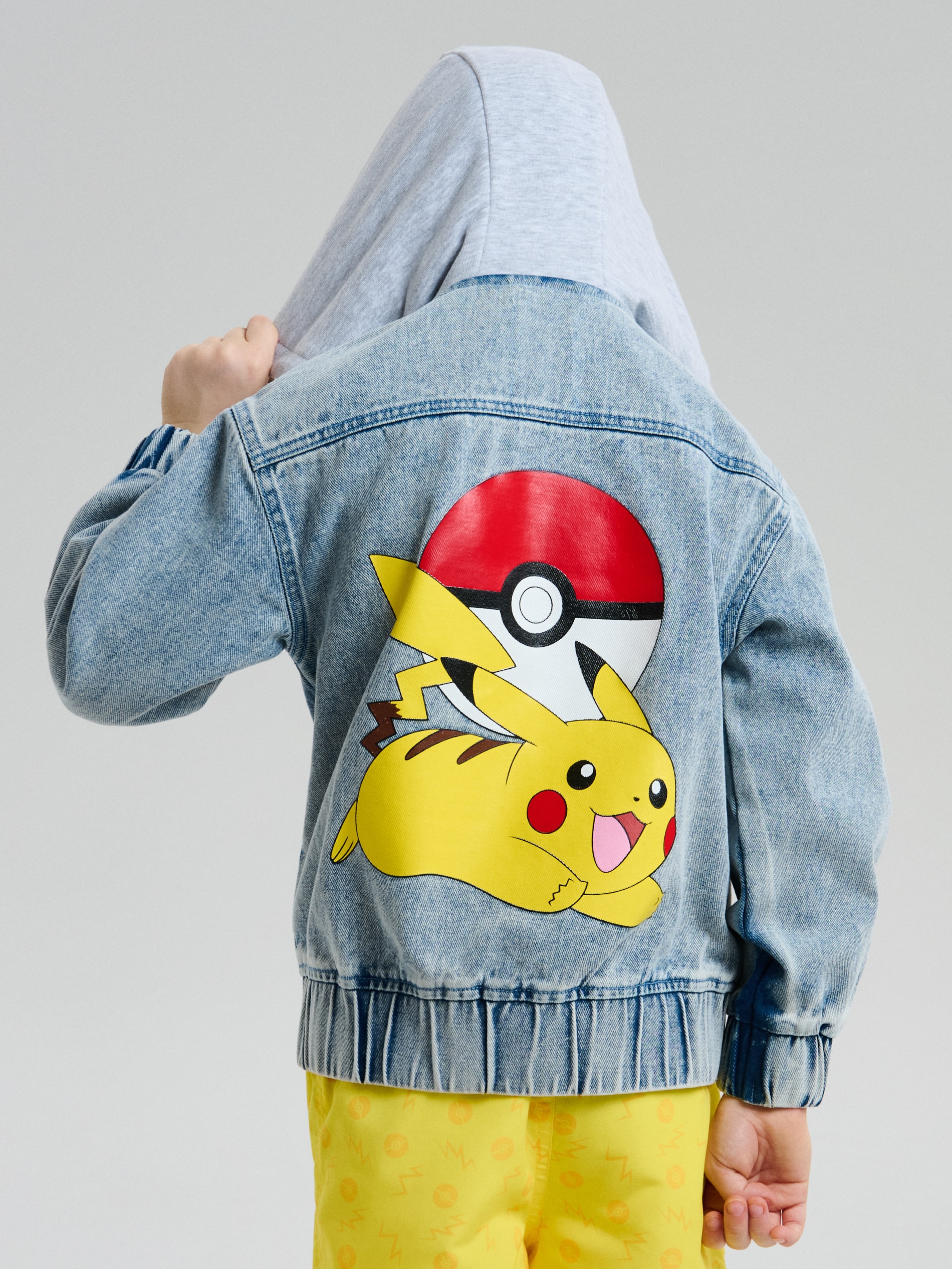 Kurtka jeansowa z kapturem Pokémon