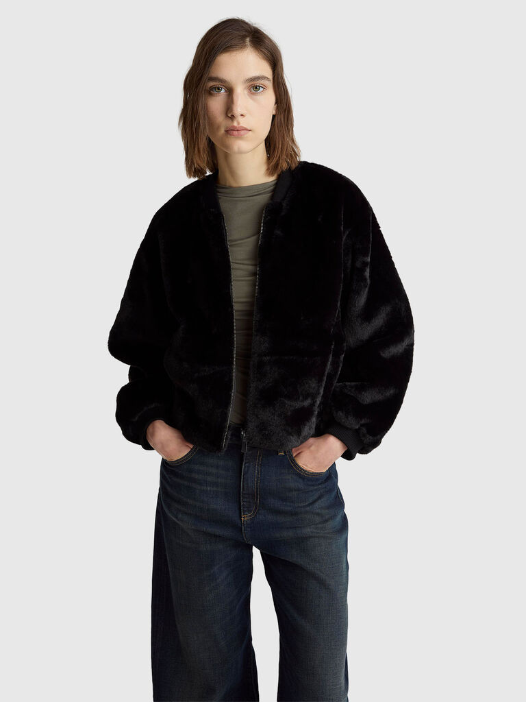 Bomber in faux fur