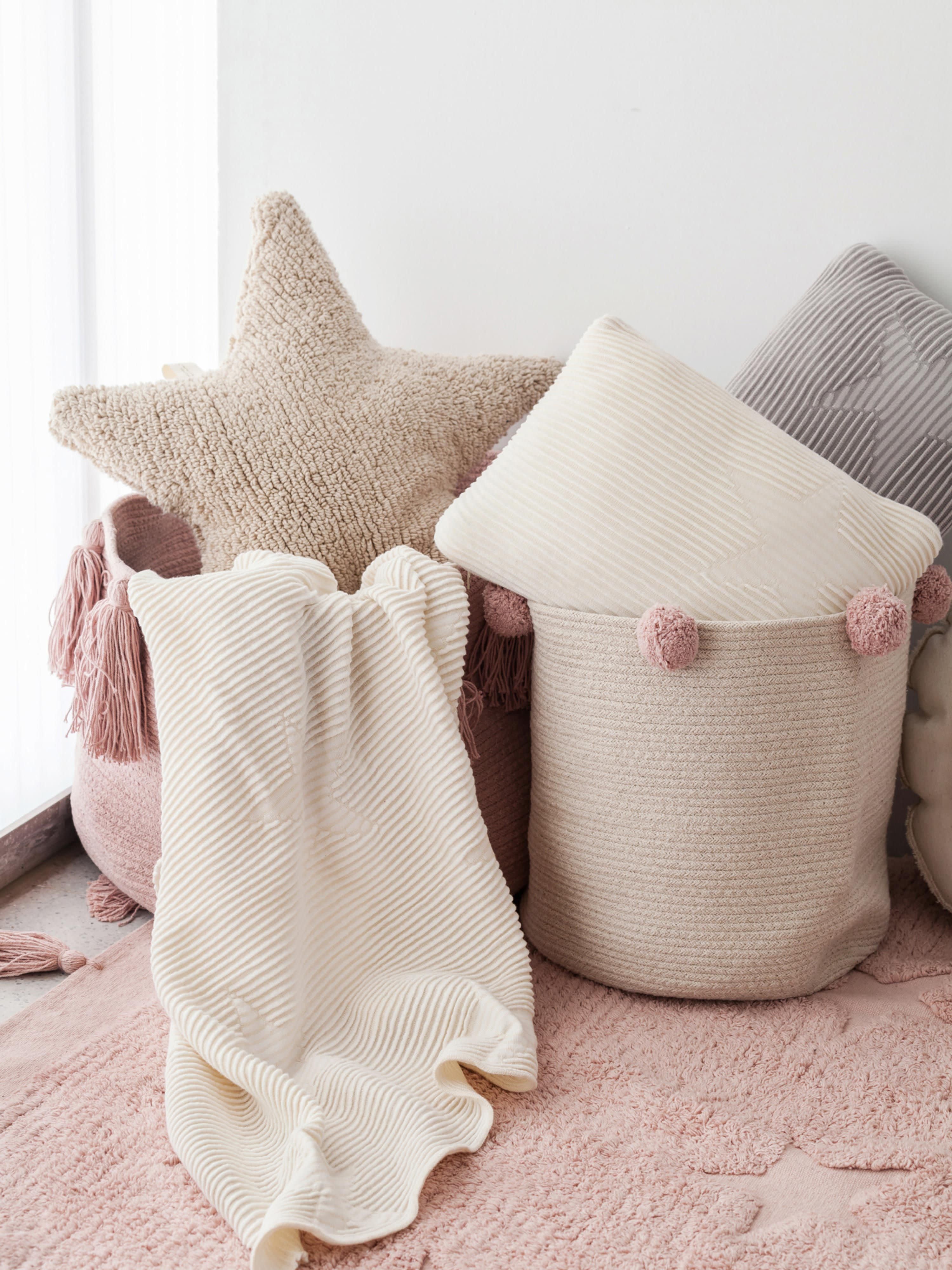 Handgefertigtes Baumwoll-Kuschelkissen Star