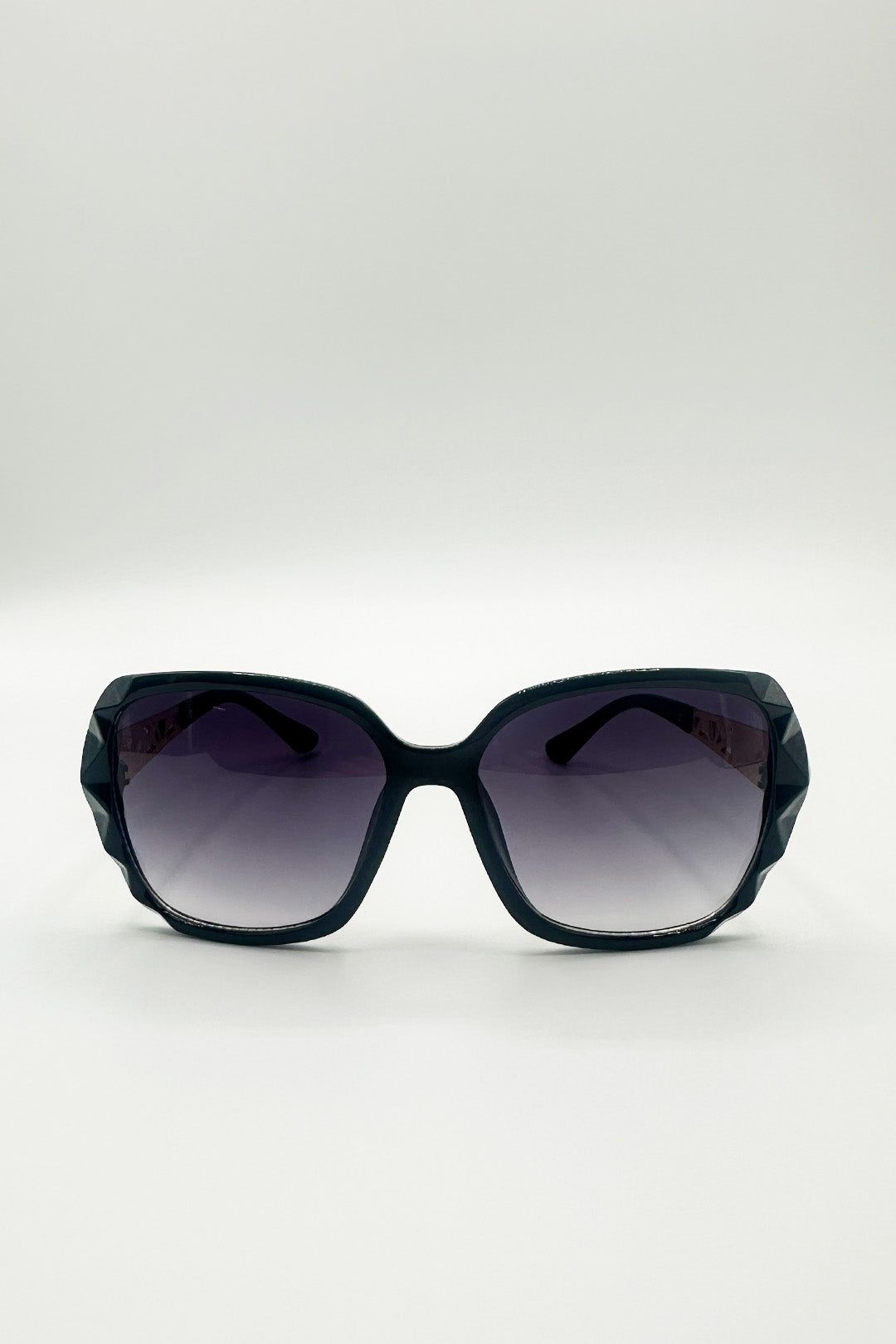 SVNX Round Square Side Detail Sunglasses In Black