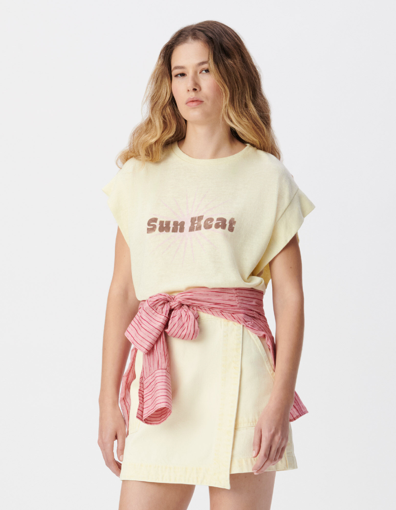 Tee-shirt manches courtes jaune message et soleil Femme