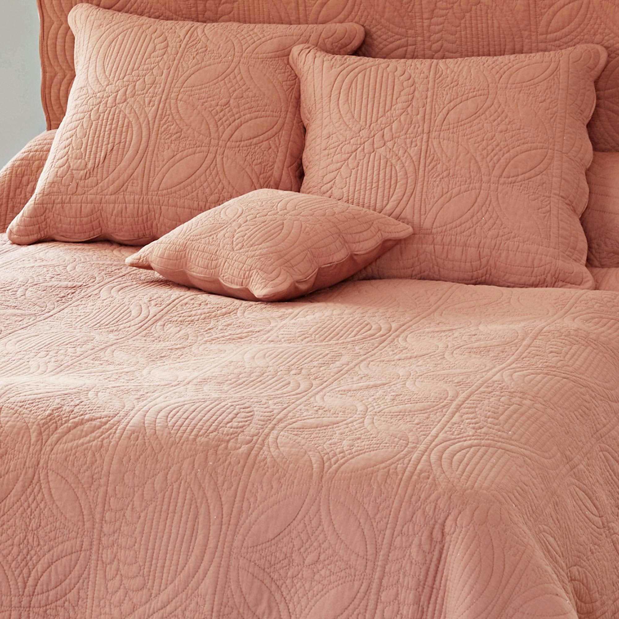 BAILLARGUES - Boutis 250x250 rose nude en coton 370 g/m²