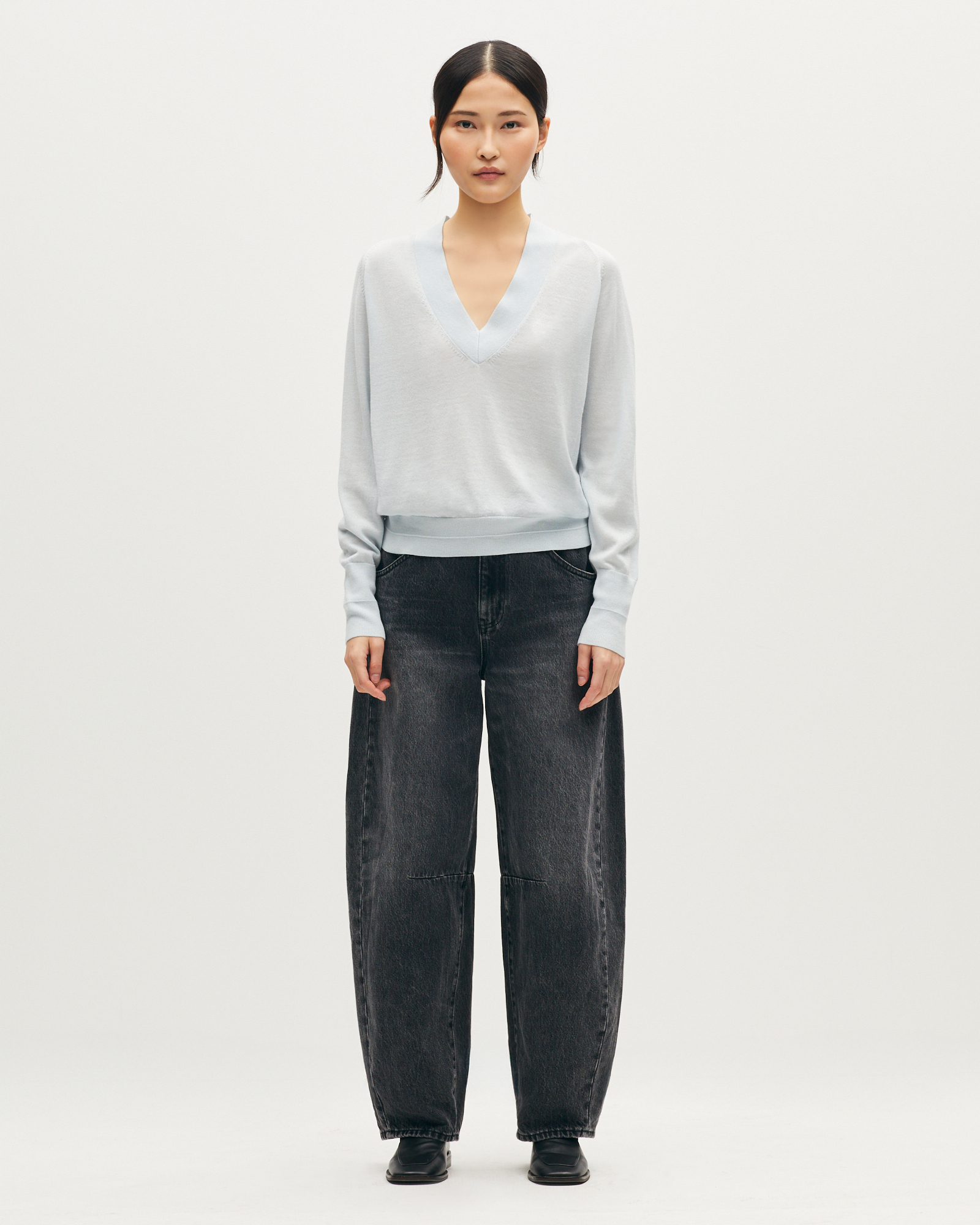 Pull col V en laine mérinos et soie