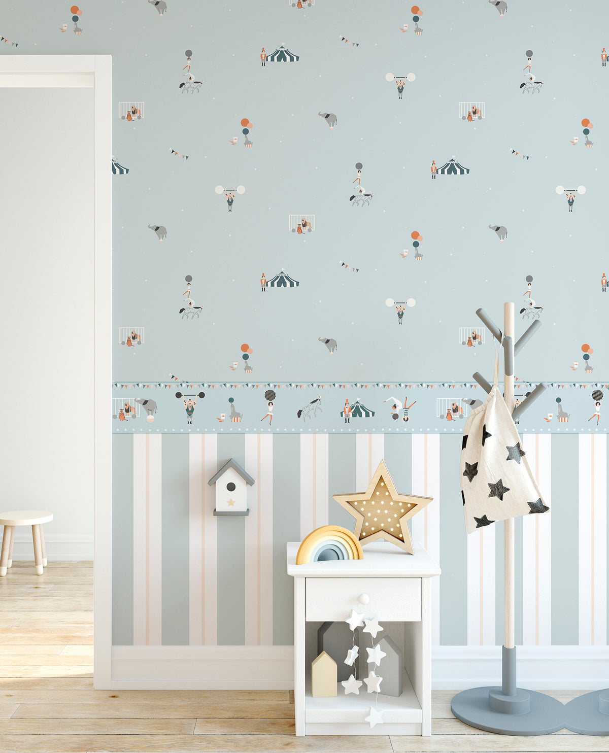Sanders & Sanders behang circus figuren vergrijsd blauw - 53 cm x 10 m - 640281
