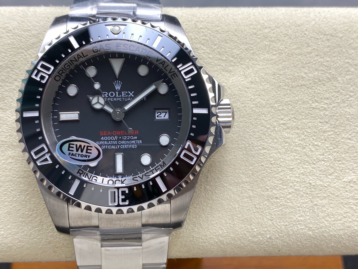 Omega Seamaster Diver 300M black dial mesh bracelet style -8